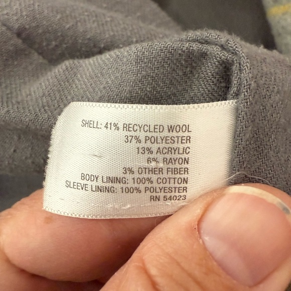 Old Navy Wool Blend Plaid Hooded Peacoat Zipper and Toggles Womens Sz XXL Warm - Picture 4 of 5